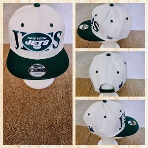 NEW YORK JETS NFL FOOTBALL SNAPBACK HAT.